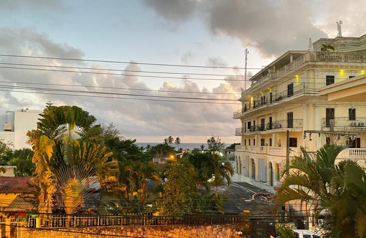 Calypso Beach Hotel By The Urbn House Santo Domingo Airport ボカ・チカ エクステリア 写真