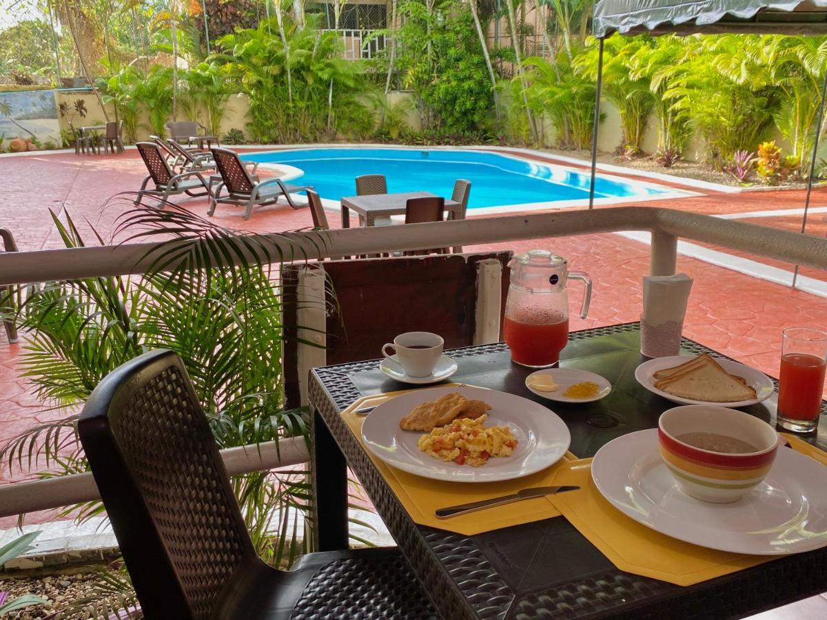 Calypso Beach Hotel By The Urbn House Santo Domingo Airport ボカ・チカ エクステリア 写真