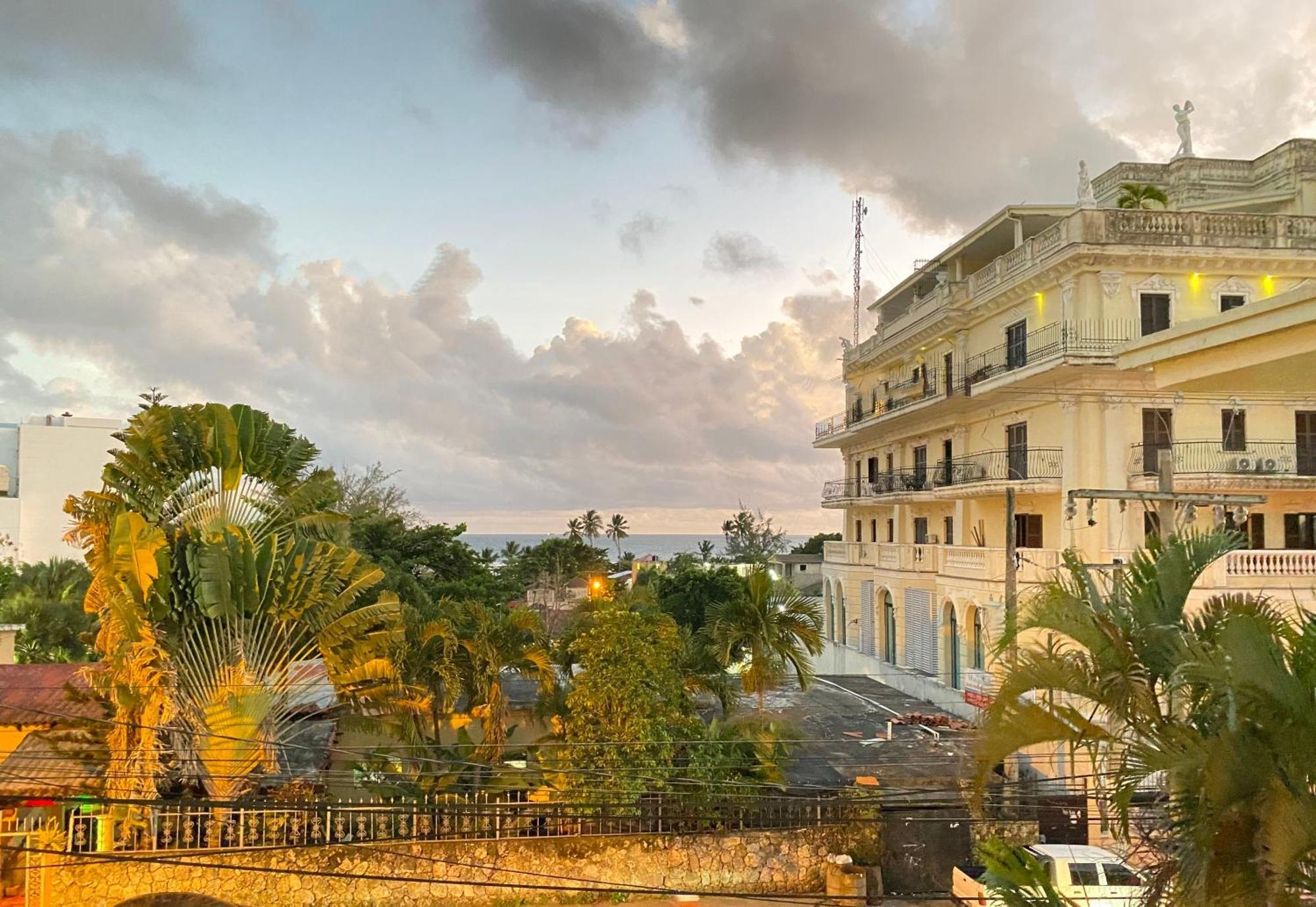Calypso Beach Hotel By The Urbn House Santo Domingo Airport ボカ・チカ エクステリア 写真